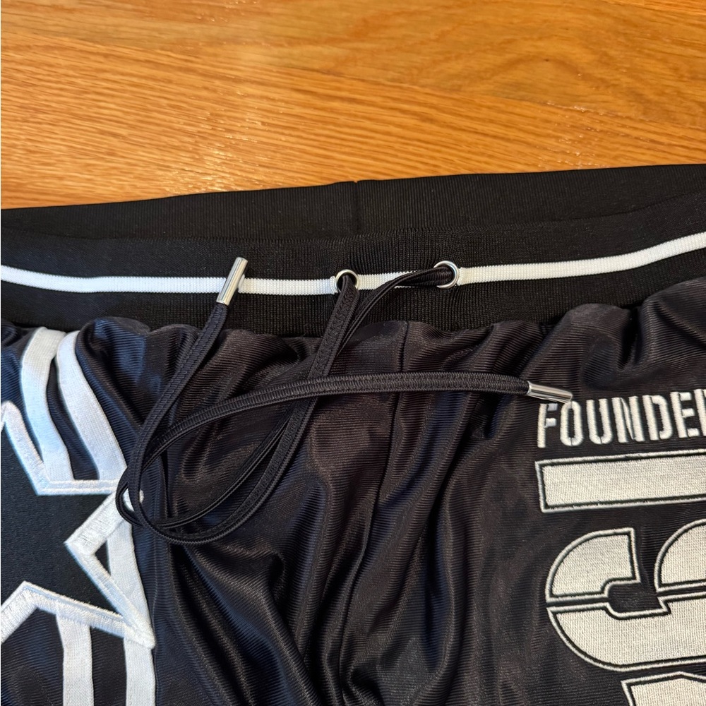 Off Season NBA Nylon Track Pant in Black Los Angeles - Picture 11 of 16